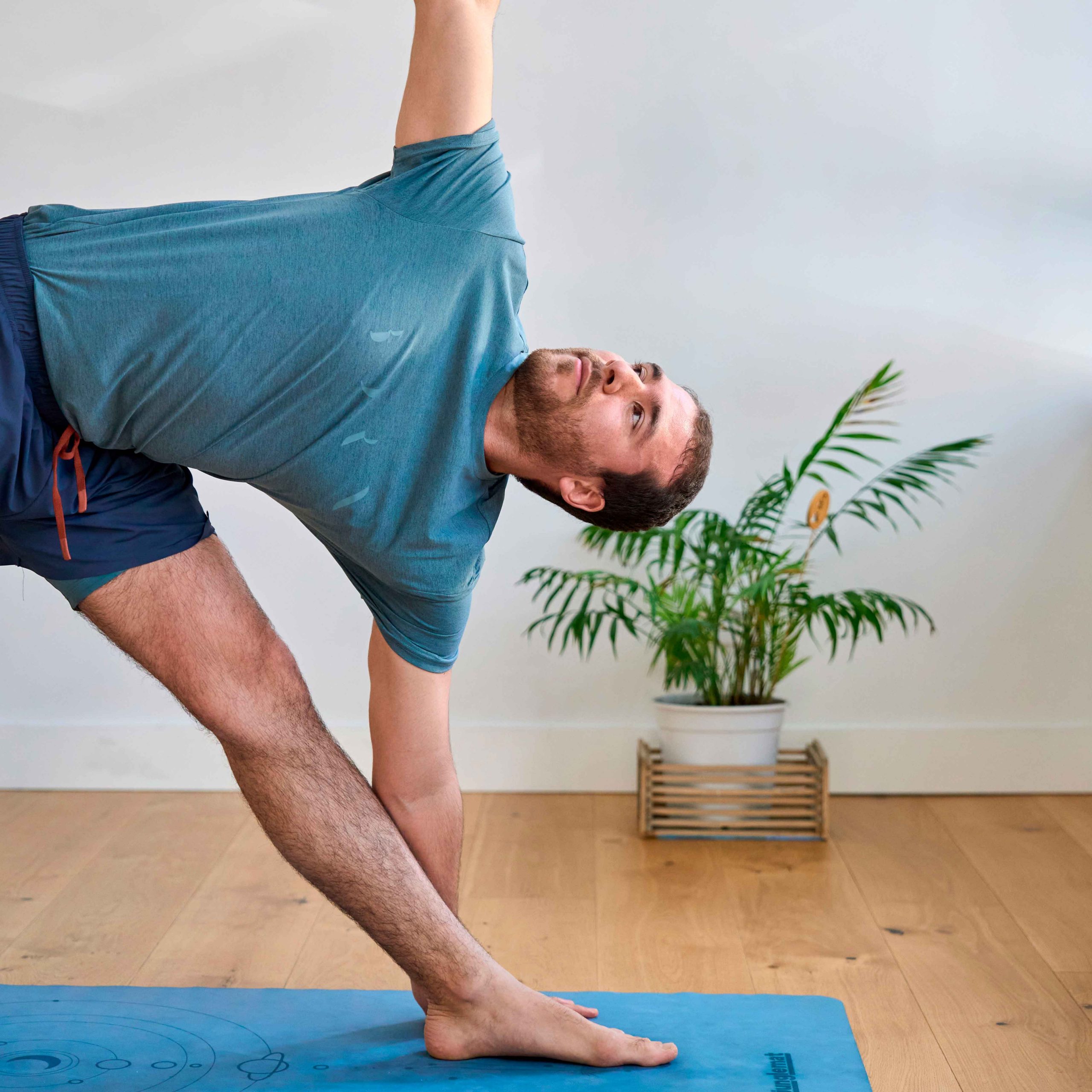 La Geometría Consciente de Trikonasana