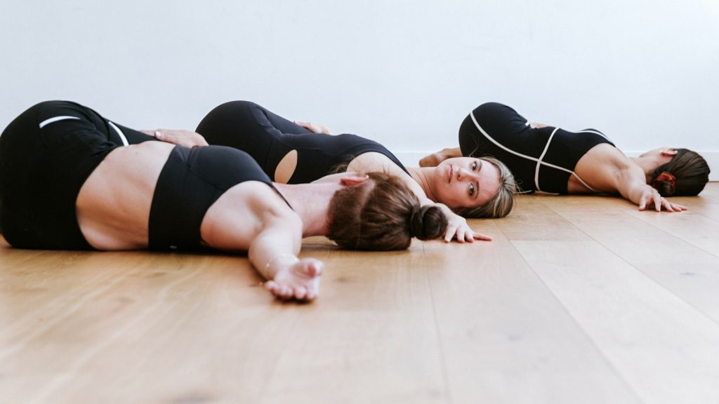 Hatha Yoga: La Puerta de Entrada a una Práctica Consciente